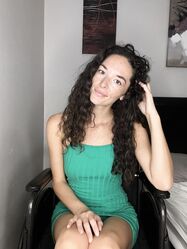 Ева Циглер не любит носить лифчик