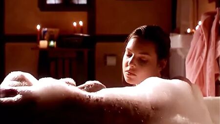 Katherine Heigl Nude Boobs In Bug Buster ScandalPlanet.Com