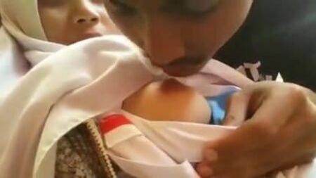 SMAN lagi gatal toket