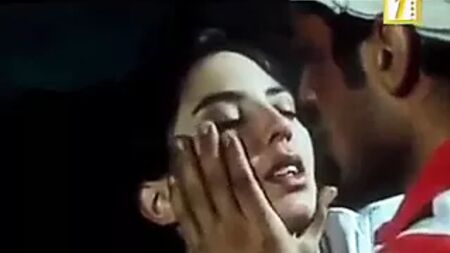 Hot kisses Bassem Samra