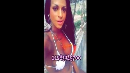 Renata Barbosa Trans GP se masturbando de varias formas