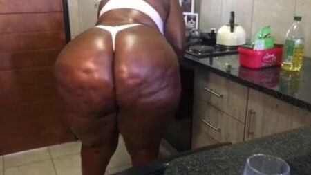 Thick booty shakin