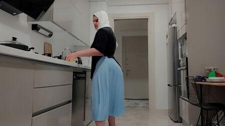 I'm showing my sexy bbw body to my stepson