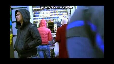 Трахнул на улице блонду, которую запикапил