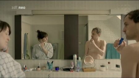Katja Danowski, Marlene Morreis Nude - Komm schon E01-02 (2015) 2 Watch Online / Катя Дановски, Марлен Моррейс