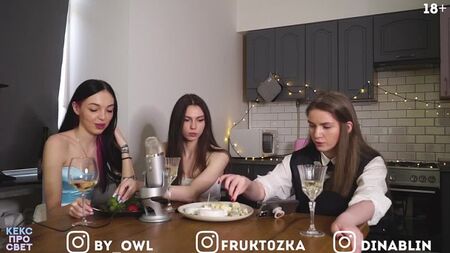 [Buster Rofls] БУСТЕР ЗАДАЕТ ПОШЛЫЕ ВОПРОСЫ СТРИМЕРШАМ / САМЫЕ ОТКРОВЕННЫЕ ВОПРОСЫ ОТ БУСТЕРА / BUSTER ROFLS